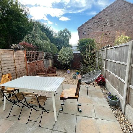 הוילה Canford Magna Beautiful Town House With Private Garden And Patio מראה חיצוני תמונה