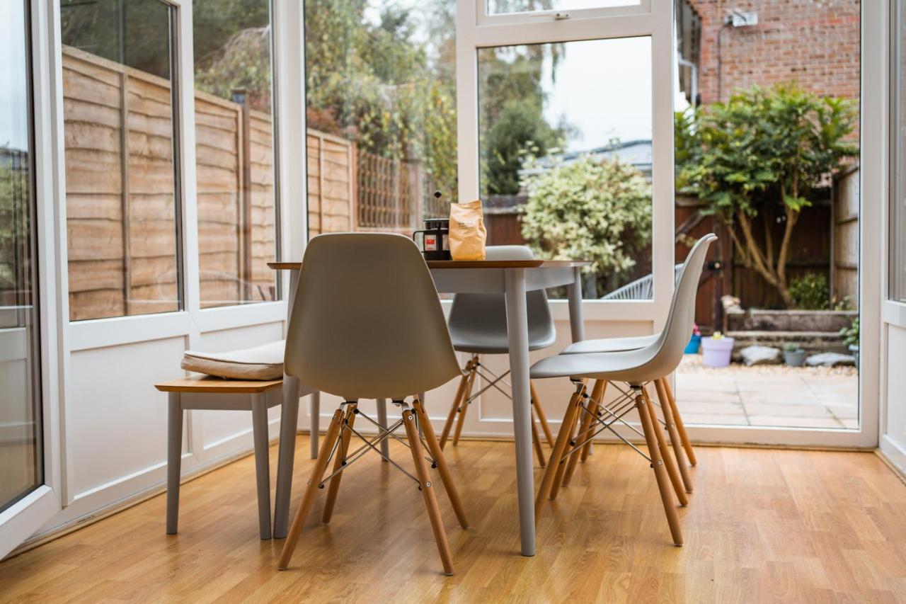 הוילה Canford Magna Beautiful Town House With Private Garden And Patio מראה חיצוני תמונה