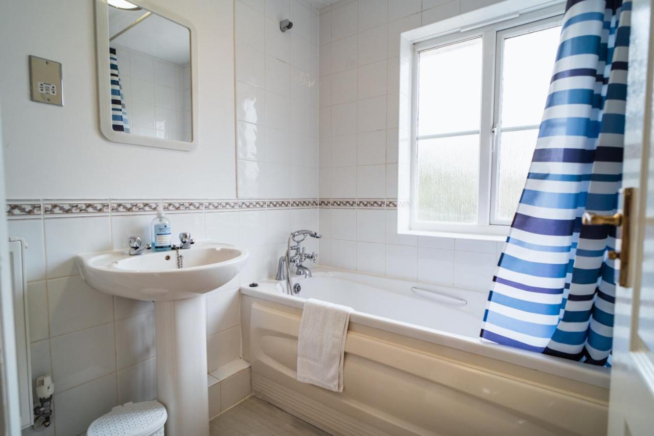 הוילה Canford Magna Beautiful Town House With Private Garden And Patio מראה חיצוני תמונה