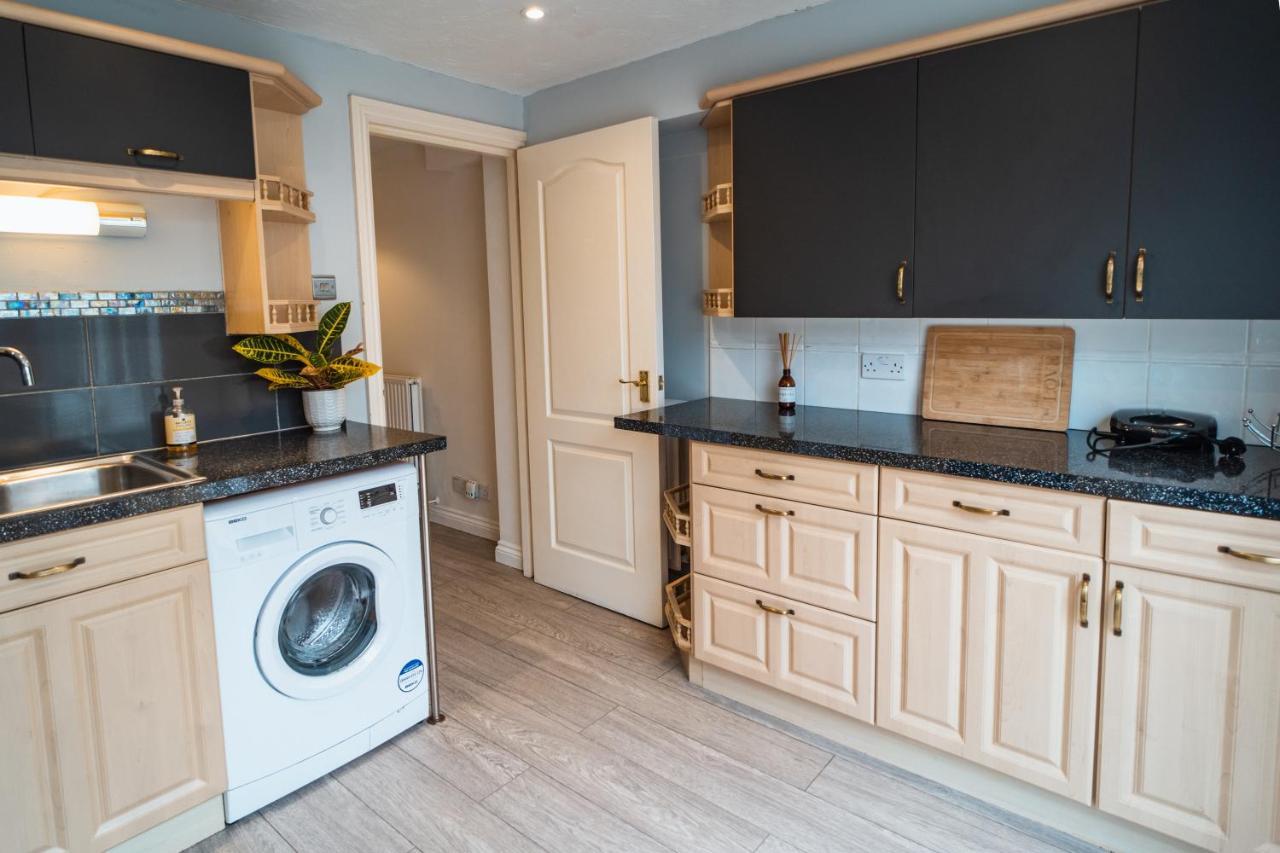 הוילה Canford Magna Beautiful Town House With Private Garden And Patio מראה חיצוני תמונה